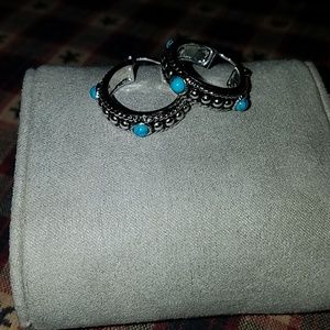 Clasp turquoise studded hoops